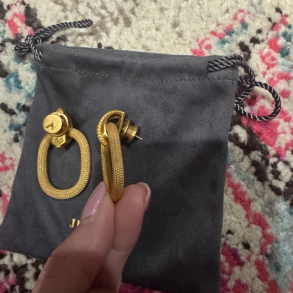 Julie Vos Gold Cheval Doorknocker Earring - Picture 5 of 5